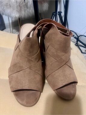 Shoe Dazzle Taupe Suede Open-Toe Slingback Mules